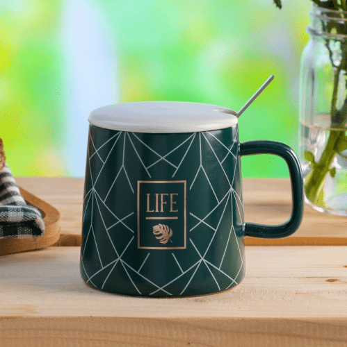 

كوب سيراميك اخضر بطبعة لايف مع غطاء - N-081