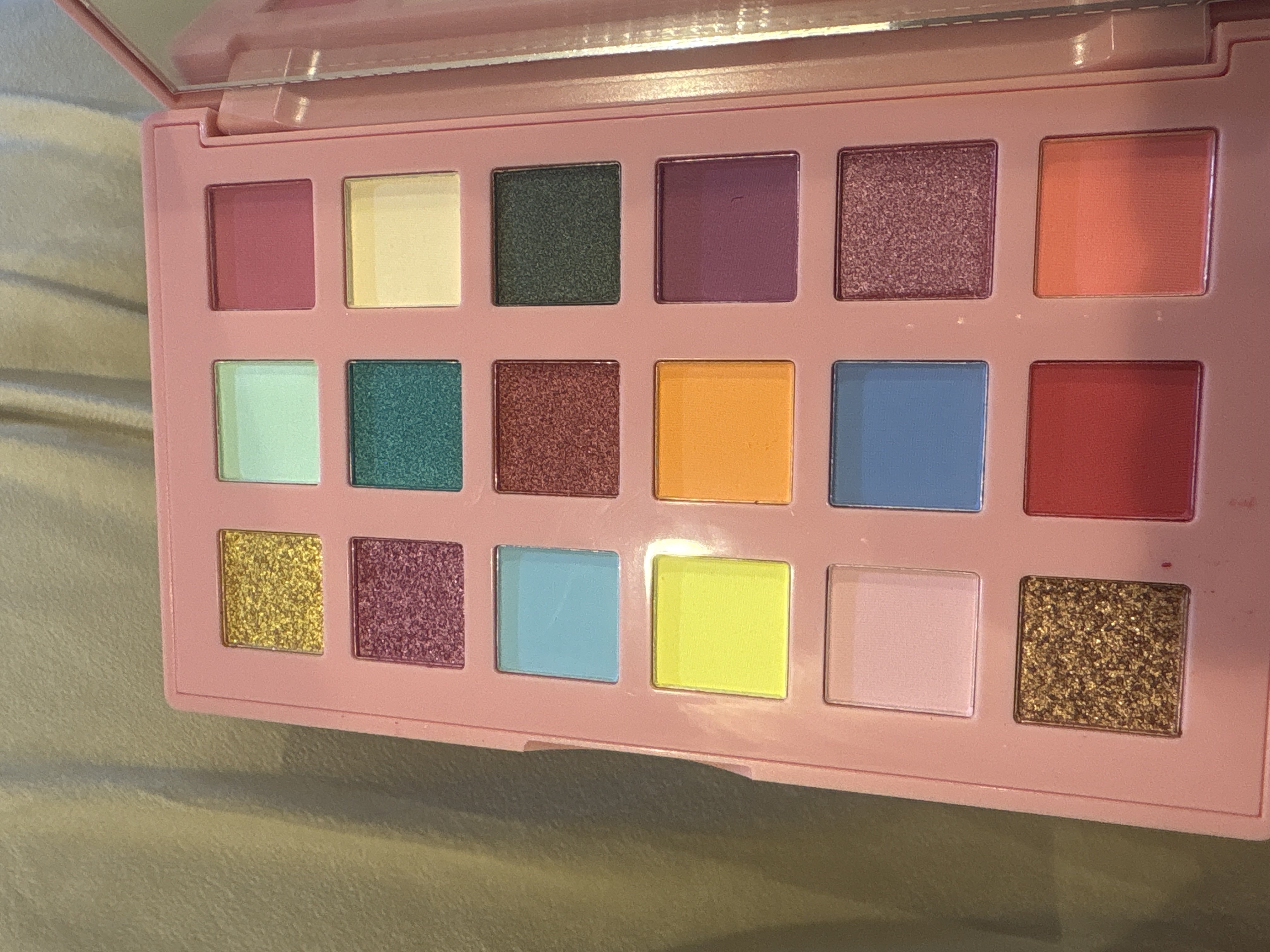 14165235_2025-11-18_092124-500x500