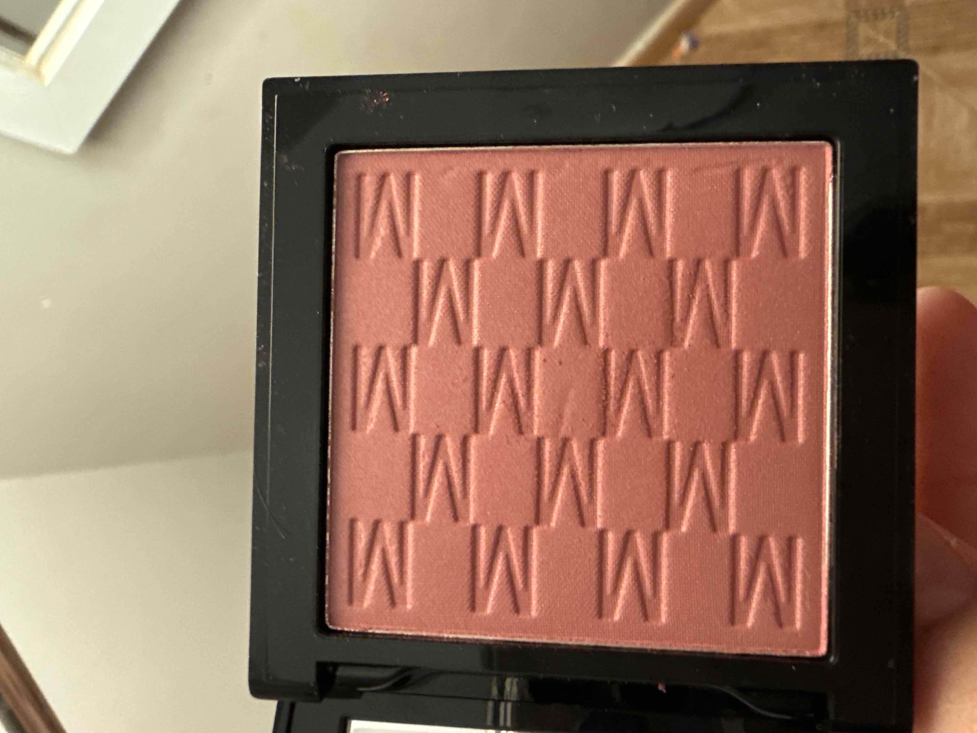 16140488_--_-500x500