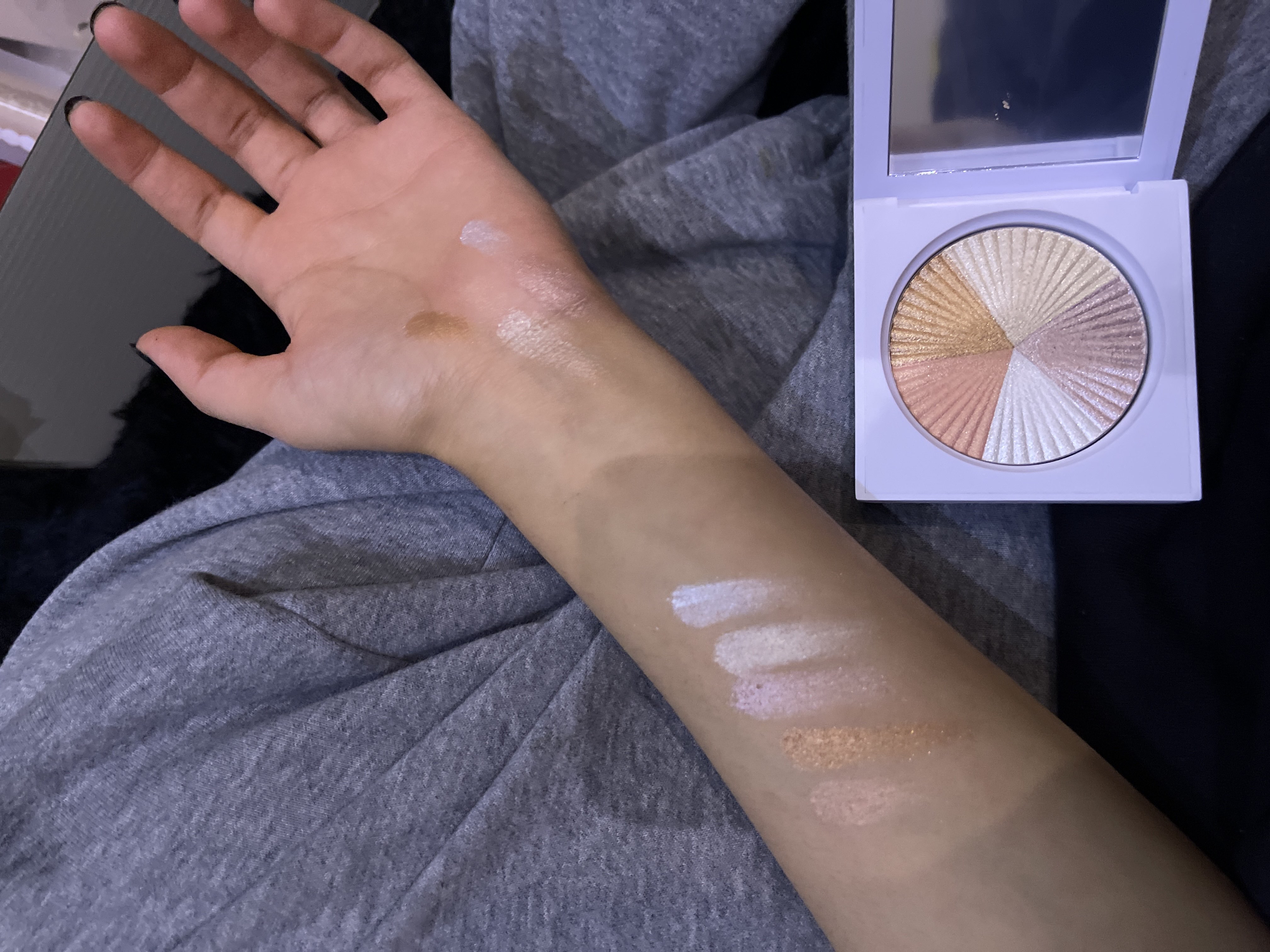 25983858_--_-500x500