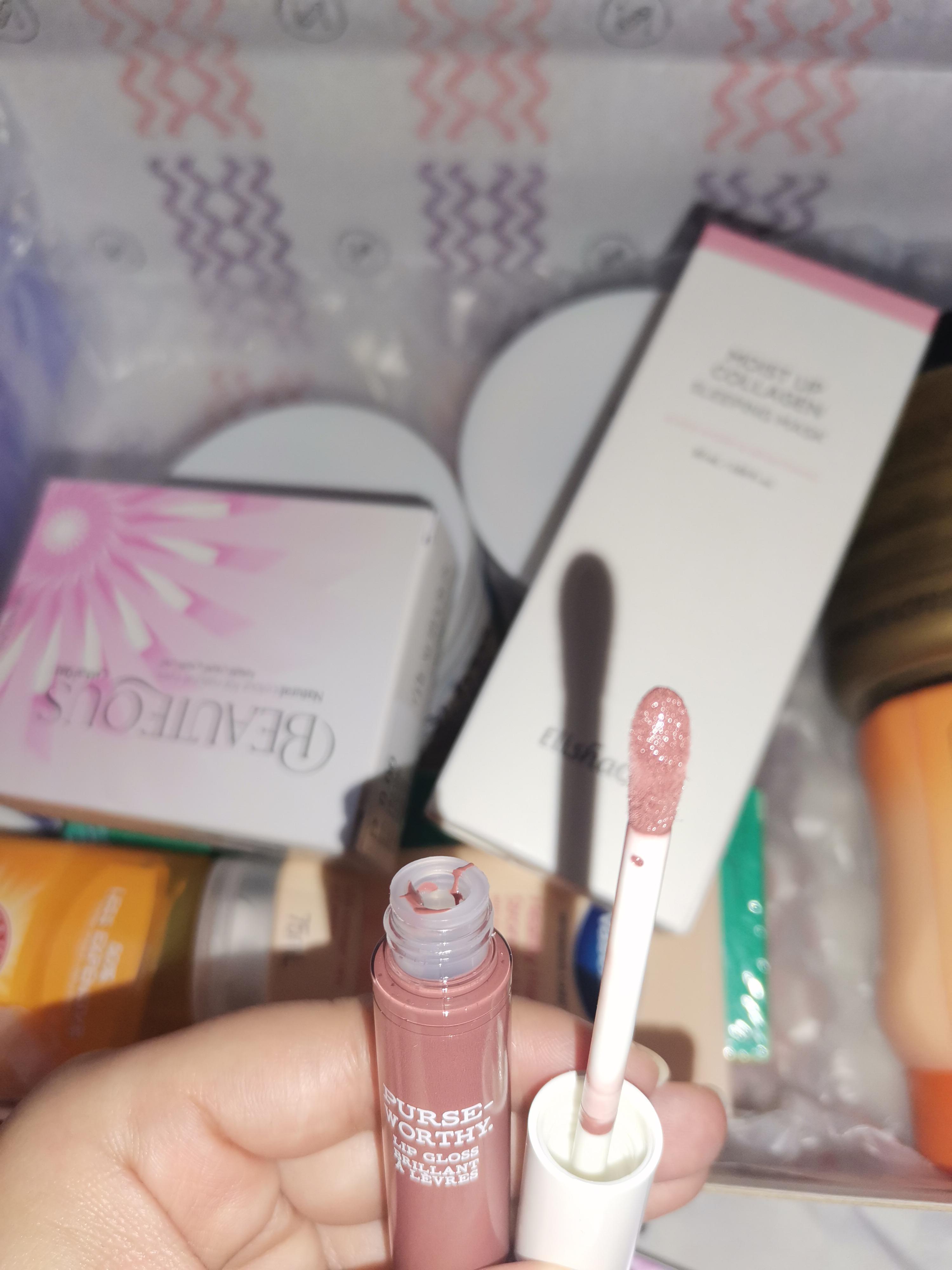 73171202_ei_1717354545229-500x500