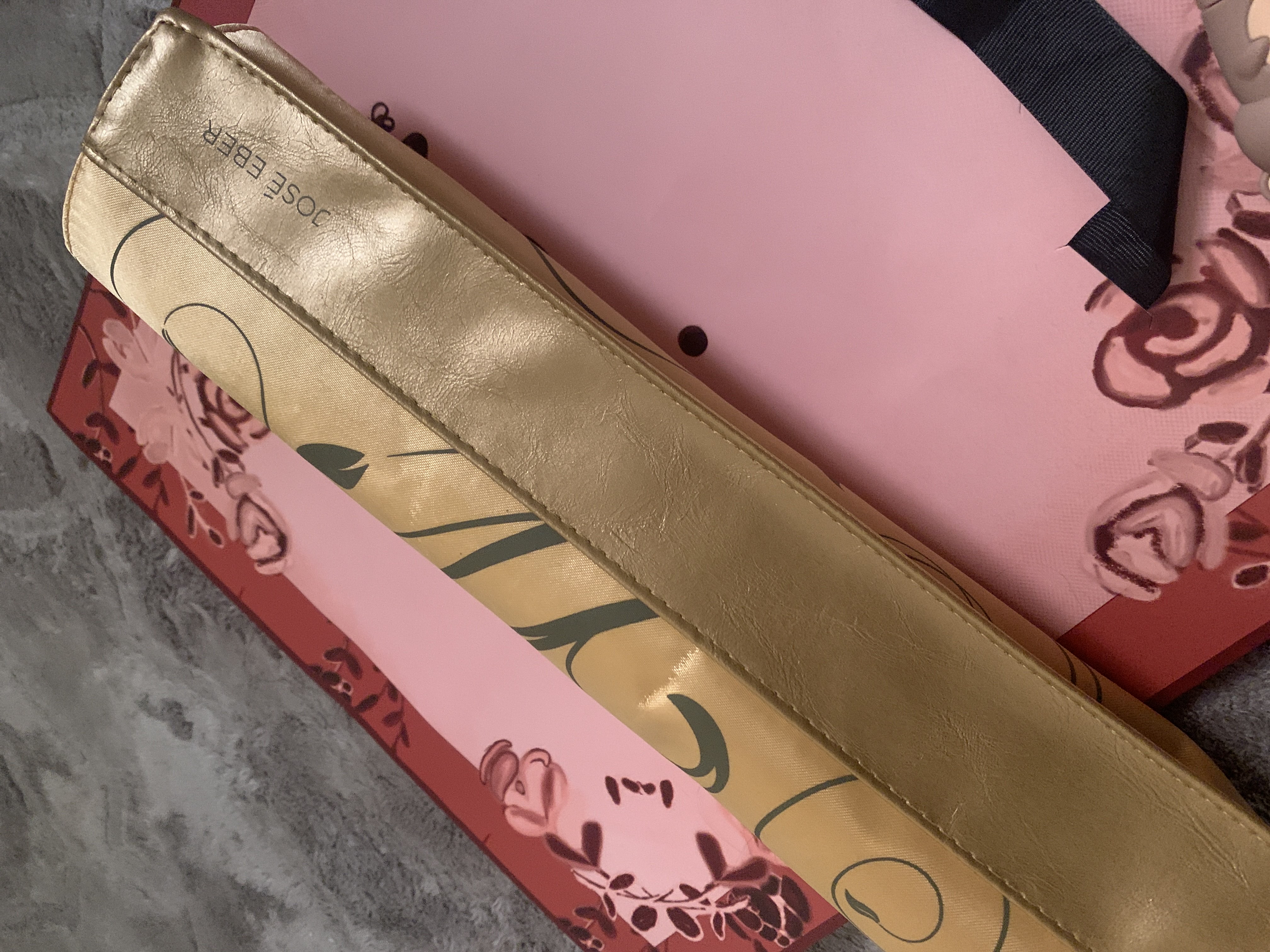 77383092_2024-11-15_023656-500x500