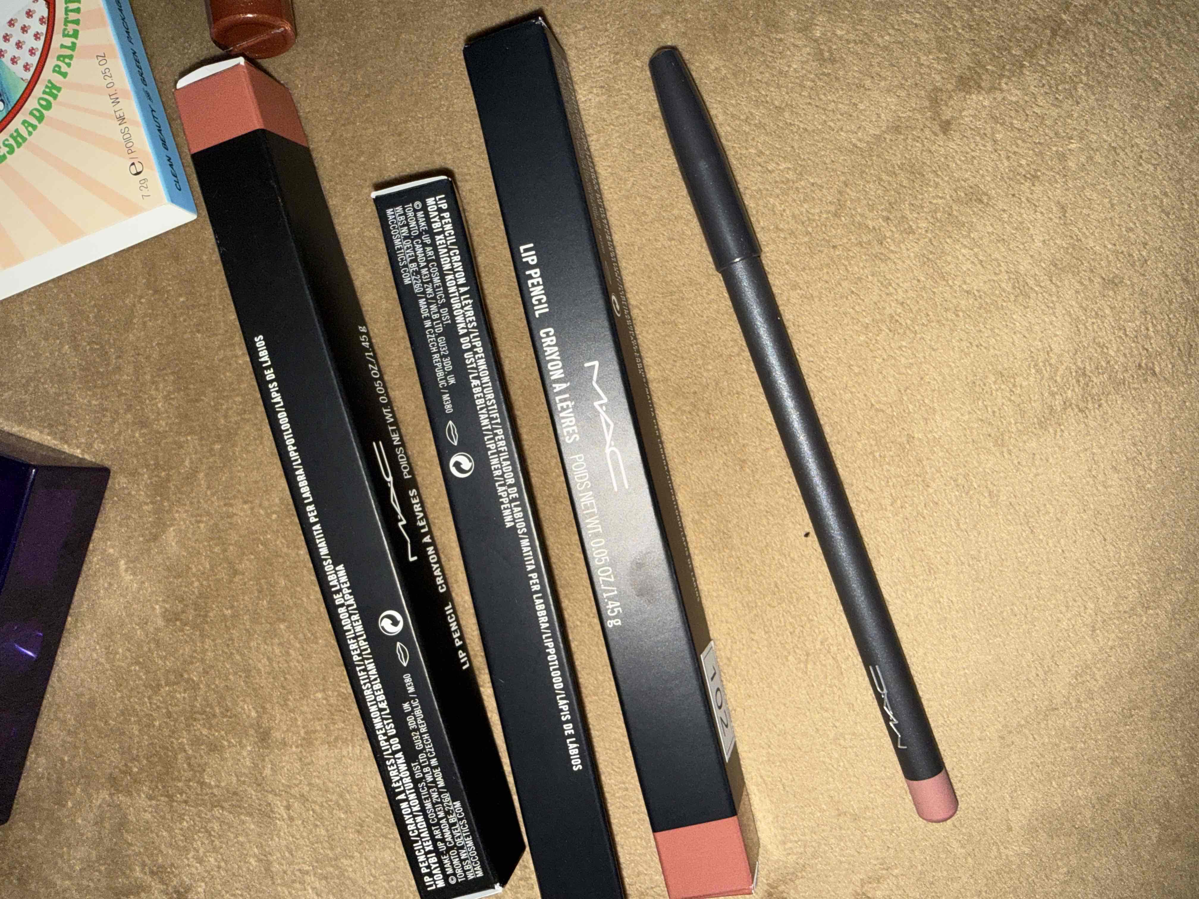 84527635_--_-500x500